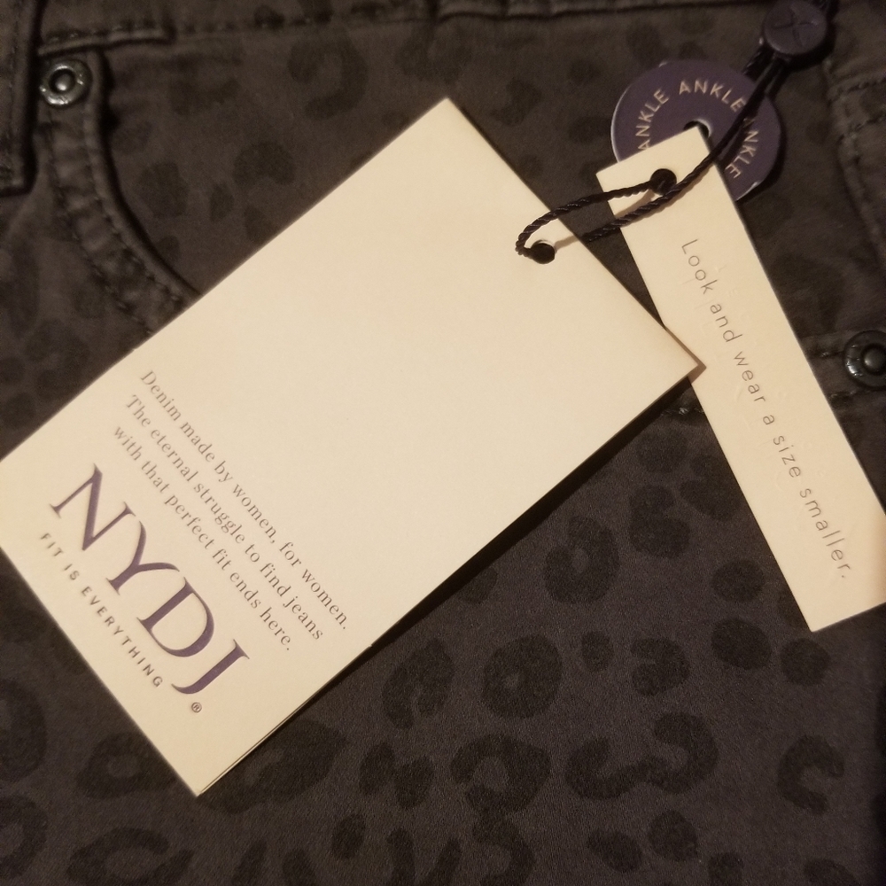 🌼🌼🌼NYDJ Ami Ankle Super Skinny Plus Size 14w Jeans NWT🌼🌼🌼🌼🌼 I kept - Picture 2 of 8